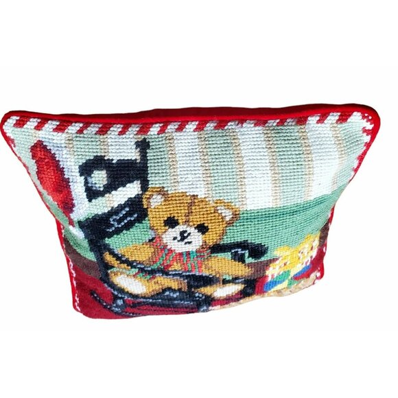 Christmas Needlepoint Throw Pillow Teddy Bear Cat VTG Red Velvet Rocking Chair - Picture 3 of 7